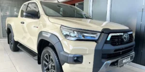 2023-toyota-hilux-legend-a-robust-and-reliable-workhorse-feature-image